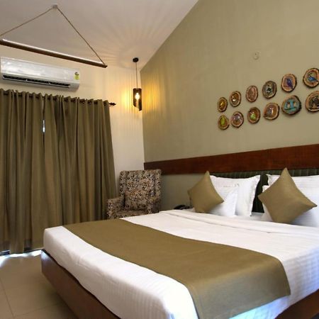 Baghvann Jungle Resort Kolāra Exterior photo